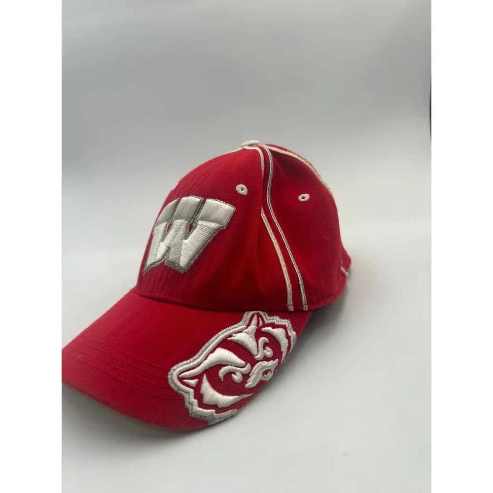 Wisconsin Badgers Hat Top of the World One-Fit Red Bucky Badger Cap NCAA B916